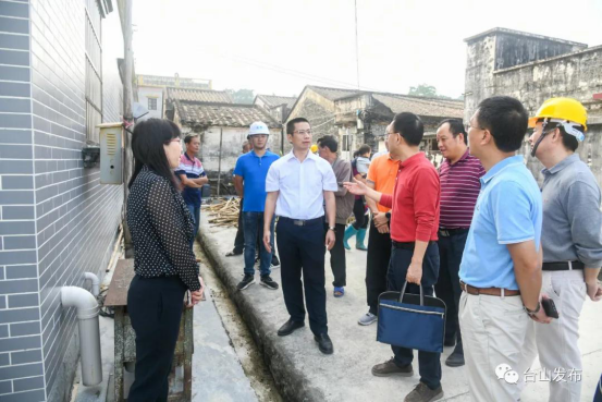謝少謀深入檢查水利重點建設項目384.png