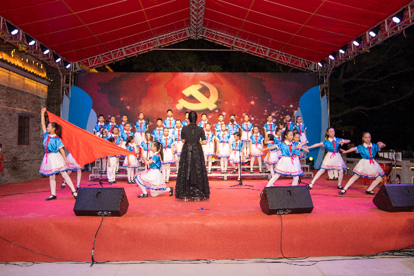 文藝晚會 (2).jpg