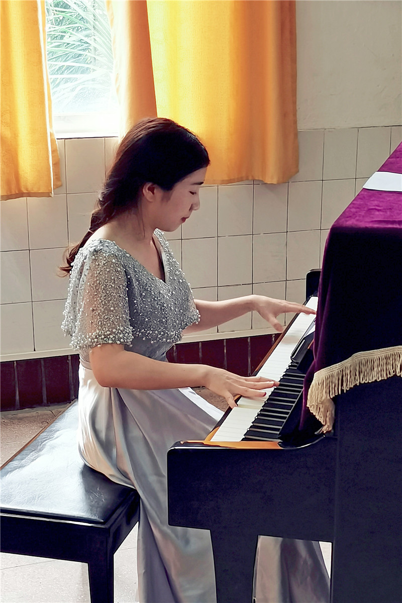 2.2 鍵盤(pán)單項(xiàng) 臺(tái)師高中 譚瑞漂.jpg