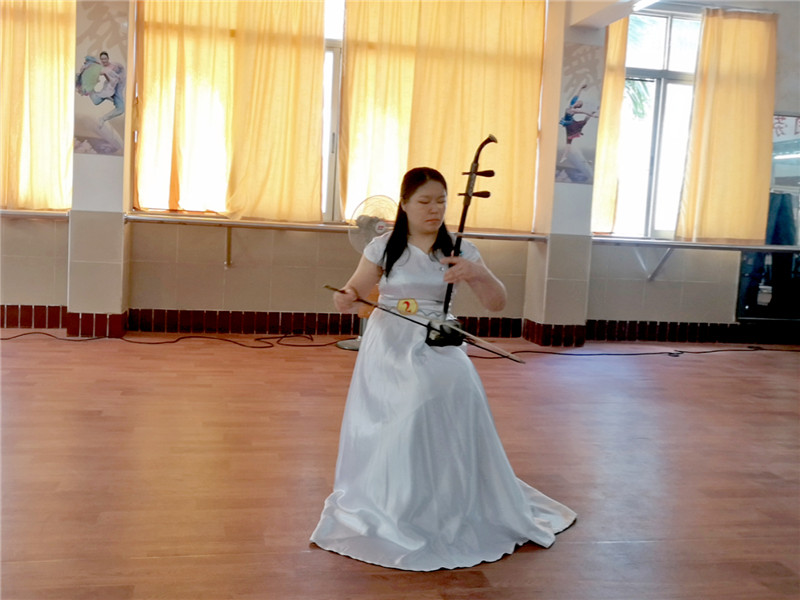 2.4器樂單項(xiàng) 廣海中學(xué)劉婉.jpg