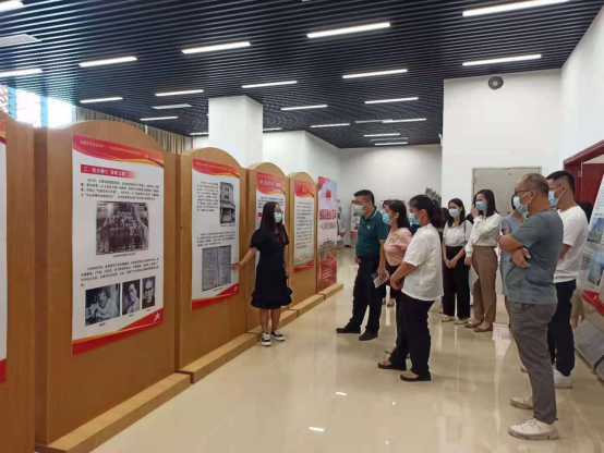 堅定理想信念 汲取前進力量——市委黨校參觀黨史學習教育主題展覽 (12425)406.png