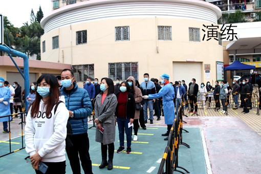 IMG_7138_副本 維持等候區秩序，保持一米距離_副本_副本.jpg