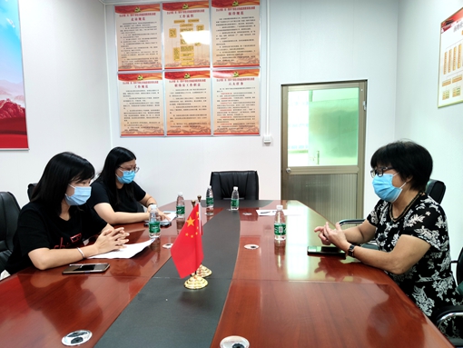 舉辦臺城街道新青年對話老黨員 馬秀云3_副本.jpg