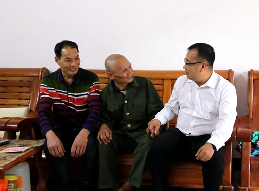 安步老書記 IMG_9402_副本_副本.jpg