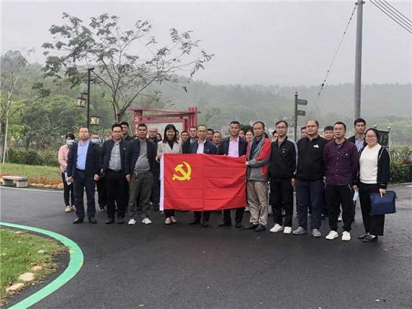 20220325廣海鎮(zhèn)：借鑒經(jīng)驗促提升  拓寬思路謀發(fā)展--廣海鎮(zhèn)開展鄉(xiāng)村振興參觀學習活動1.jpg