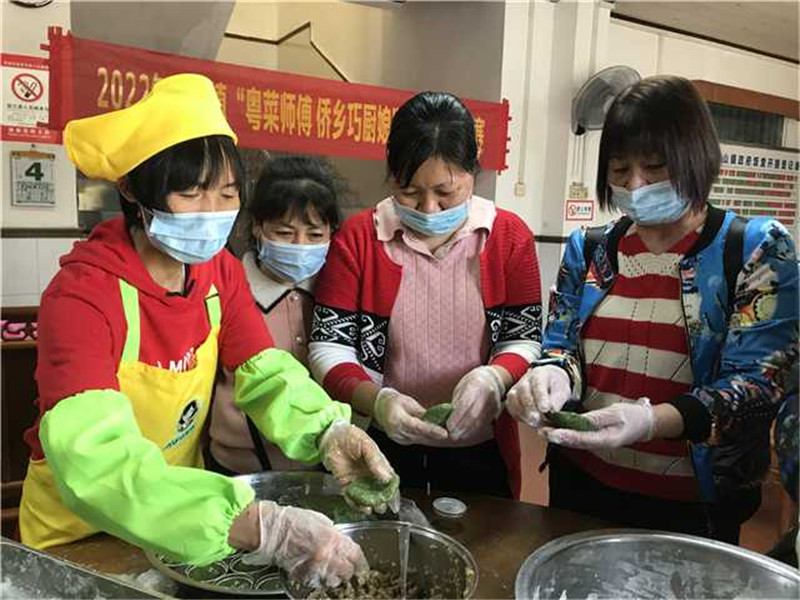 4鎮“粵菜師傅 僑鄉巧廚娘”活動_副本.jpg