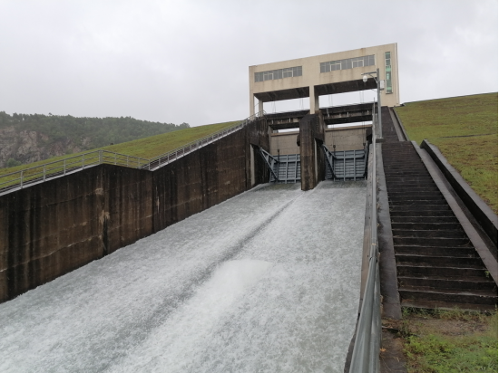 劈風斬浪戰“暹芭” 全力防御保平安693.png