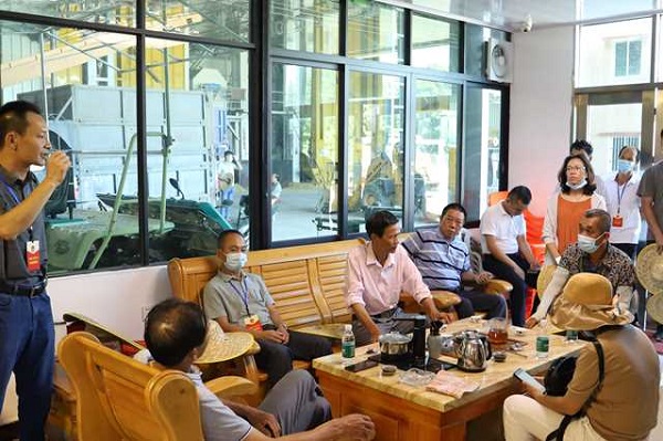 廣海鎮(zhèn)人大農(nóng)業(yè)農(nóng)村專業(yè)代表小組 發(fā)揮專業(yè)優(yōu)勢(shì)提升履職效能2.JPG