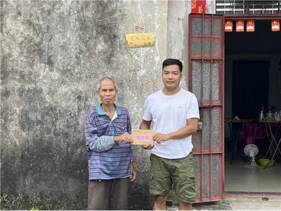 開展走訪慰問 情暖退伍軍人401.png