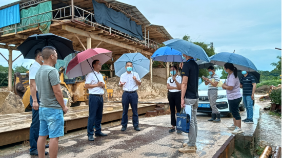 重拳整治非法洗砂洗泥  全力守護(hù)臺(tái)山碧水清波119.png