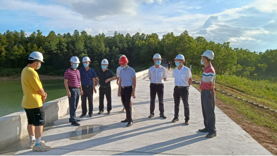 黃旭暉副市長(zhǎng)檢查在建水利工程87.png