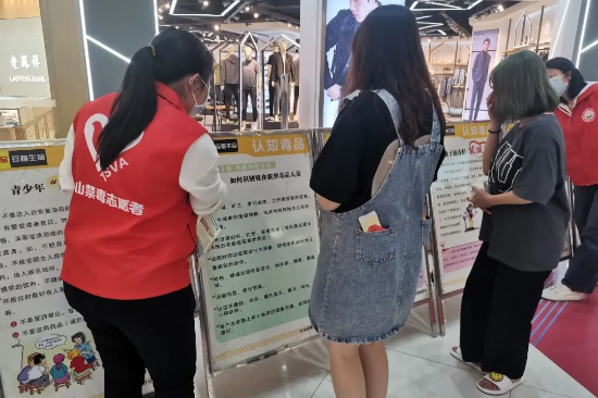 jason-blackeye-nyL-rzwP-Mk-unsplash.png 圖片