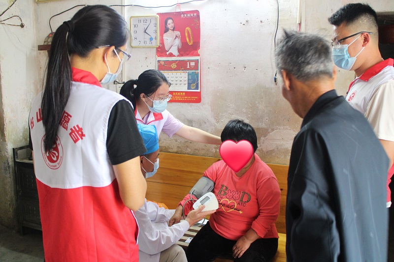 Ⅱ-5-2)(扶殘助殘)主辦單位:臺山市三合鎮人民政府,活動時間2023年3月20日,活動主題:扶殘助殘 傳遞溫暖2023年三合鎮開展扶殘助殘文明實踐志愿服務活動 (10).JPG