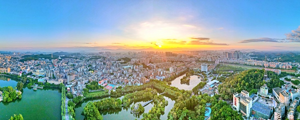 5.李偉良 早安臺城2_副本.jpg