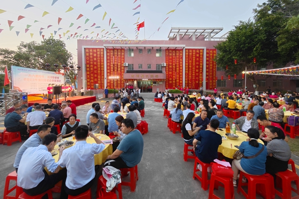 城區敬老中心重陽活動 陳方歡攝 _副本.jpg