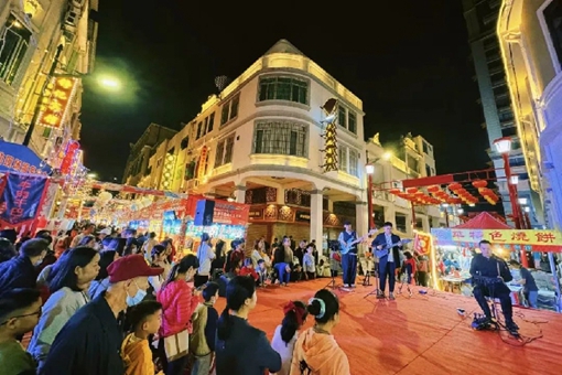 ▲“魅力臺(tái)山,活力商圈”促消費(fèi)活動(dòng)(陳萍萍 攝).jpg