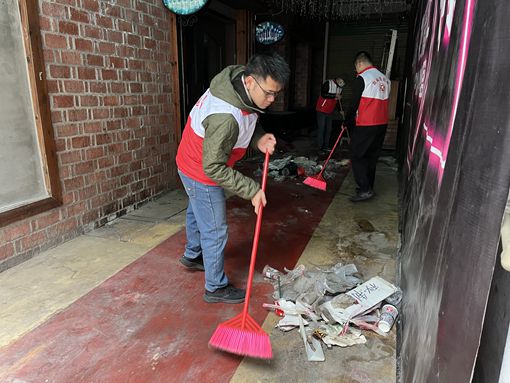 環南--清理內巷垃圾黑點 (2)_副本.jpg