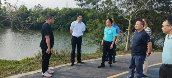 劉子奕常委檢查防汛備汛工作并開展巡河巡林(1)324.png